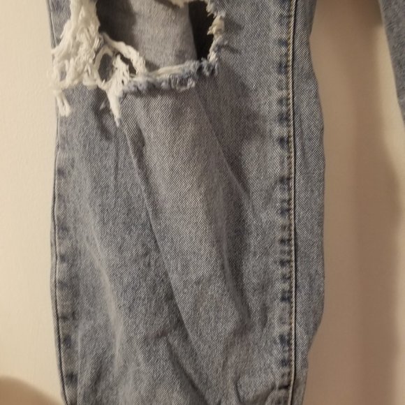 Highwaisted plus mom Jean's. - Picture 7 of 8